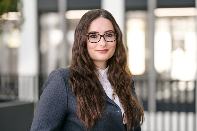 Hajrije Spahiu-Anwalt-Rechtsanwalt-Kanzlei-MTR Legal Rechtsanwälte