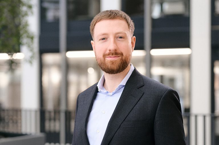 George Nicholas Beitrag